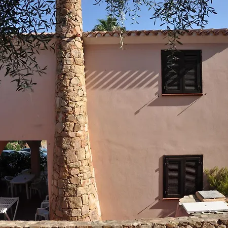 Aparthotel Borgo Le Logge
