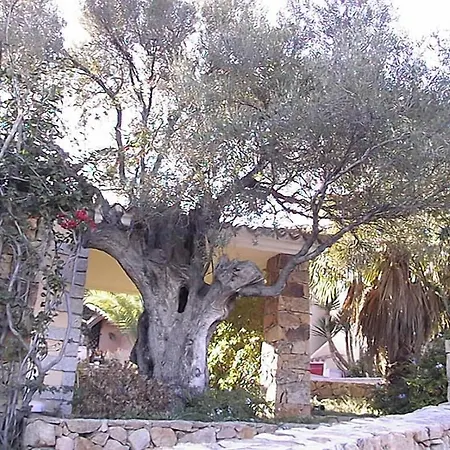 Aparthotel Borgo Le Logge 3*
