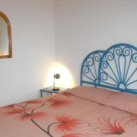 Ξενοδοχείο με διαμερίσματα Borgo Le Logge Budoni